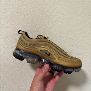 Nike Gold VaporMax 97
